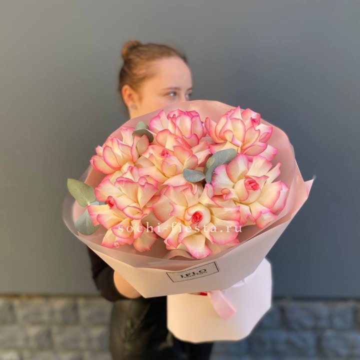 7 французских роз Джумилия в Ставрополи