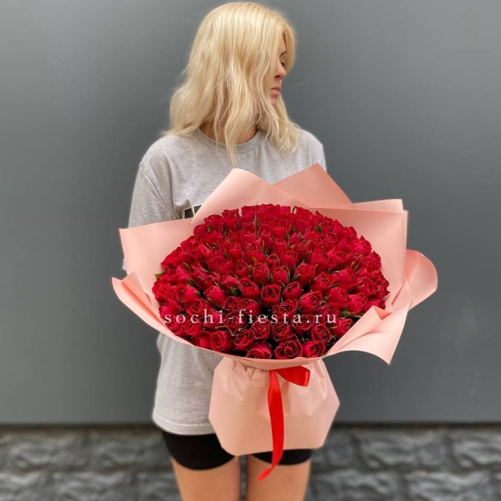 101  красная кенийская роза  в Ставрополи