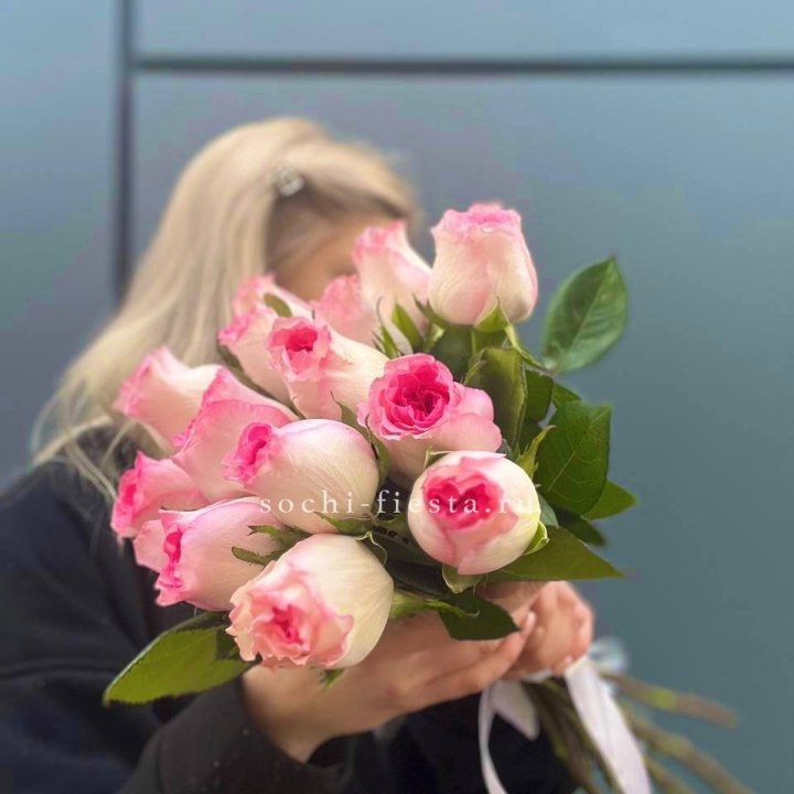 15 роз Мандала в Ставрополи