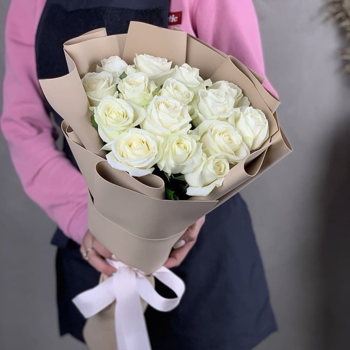 15 белых роз миракли в Ставрополи