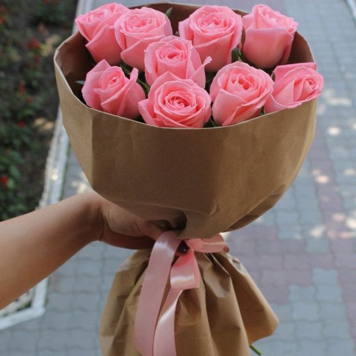 9 розовых роз в Ставрополи