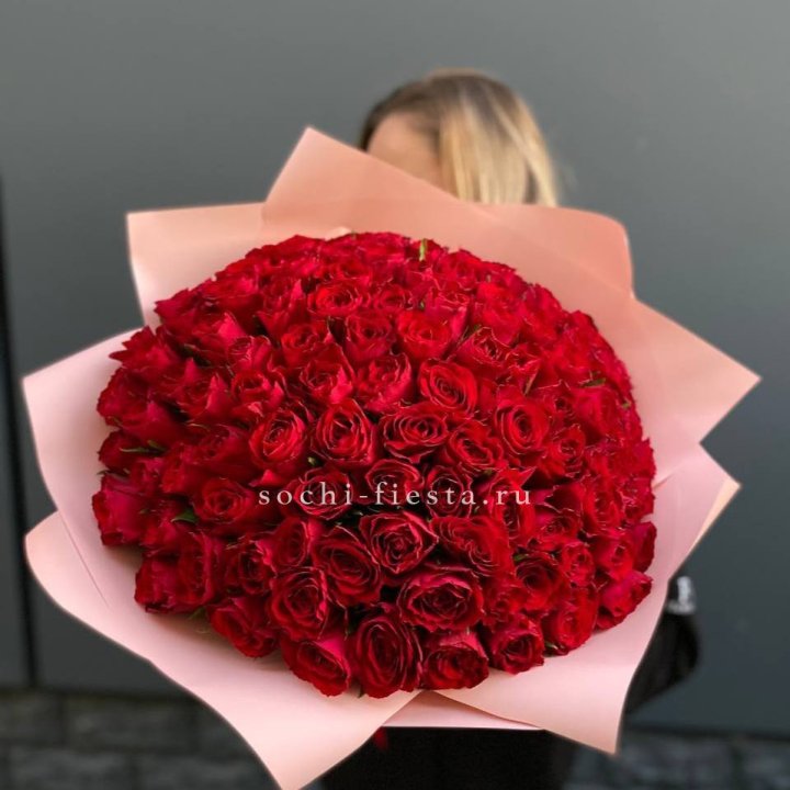 101 роза мадам ред в Ставрополи