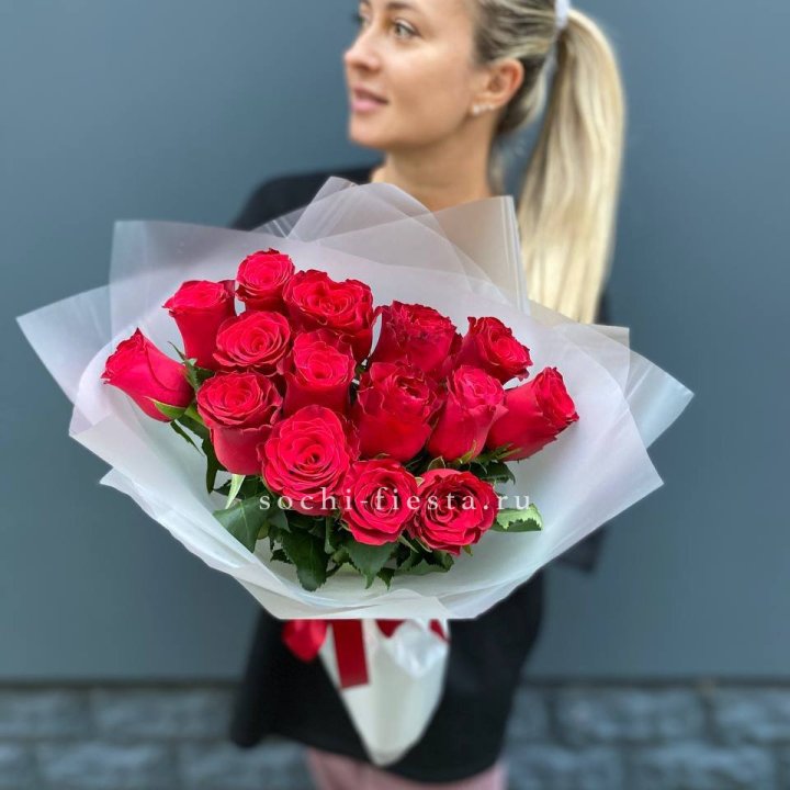 Букет из 15 красных роз  в Ставрополи