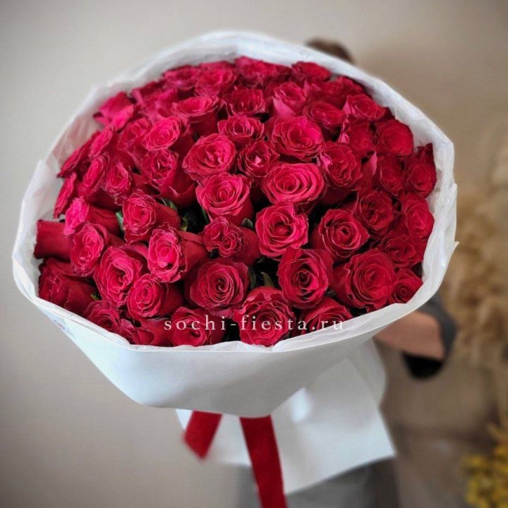 65 красных роз вайт в Ставрополи