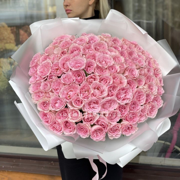 101 нежно-розовая роза в Ставрополи