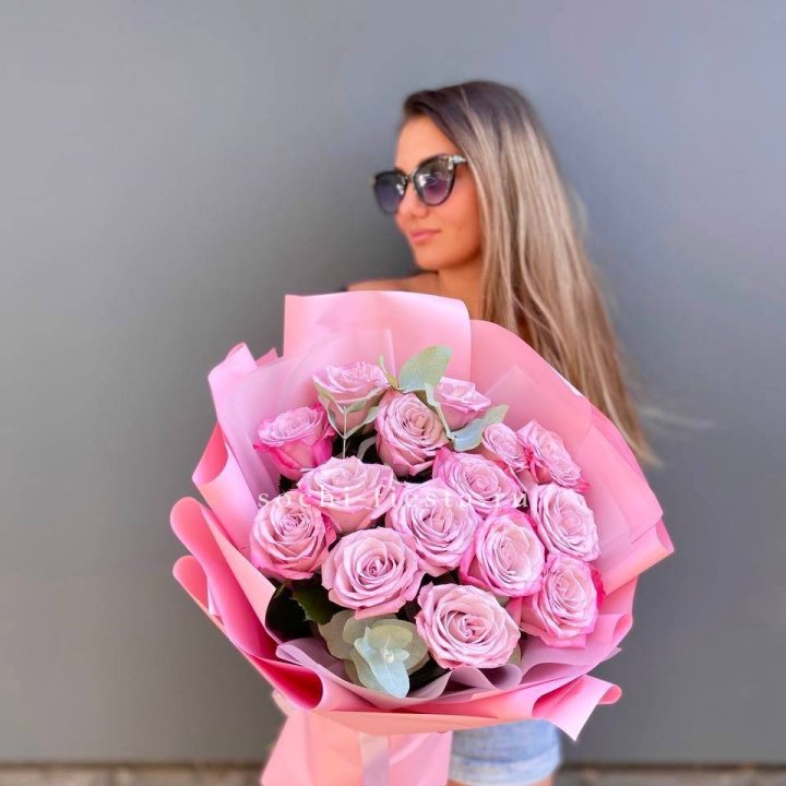 Букет розовых роз 2 в Ставрополи