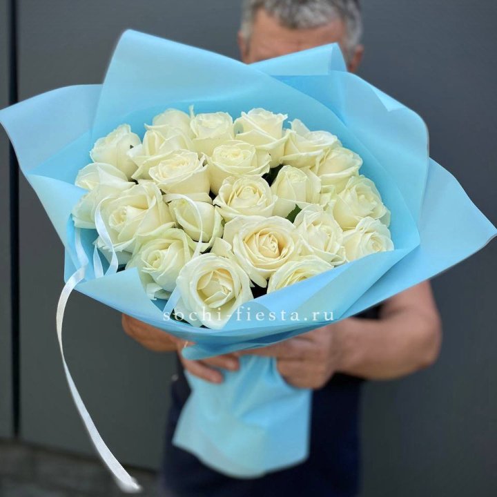 21 белая роза в Ставрополи