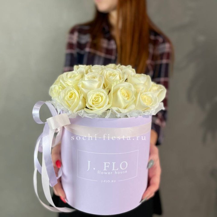 25 роз в цилиндре  в Ставрополи