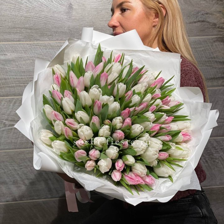 101 тюльпан нежный микс в Ставрополи