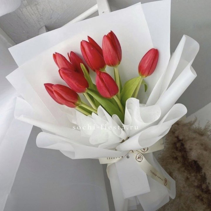 Букет красных тюльпанов в Ставрополи