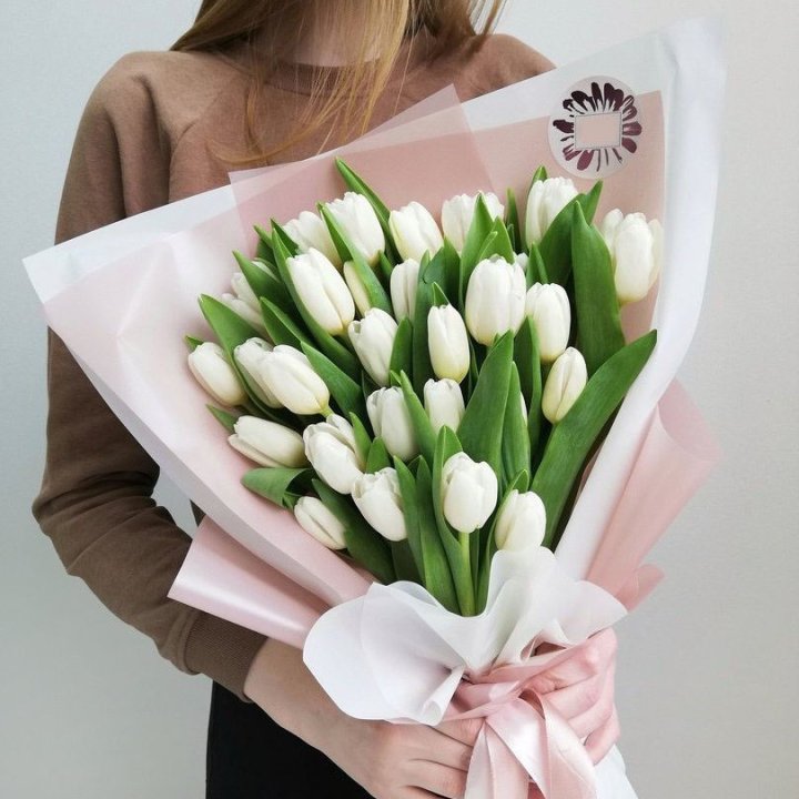 Букет белых тюльпанов "Моника" в Ставрополи