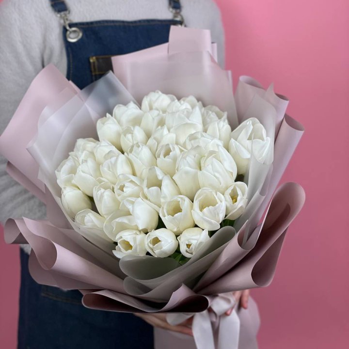 Букет белых тюльпанов "Пур-пур" в Ставрополи